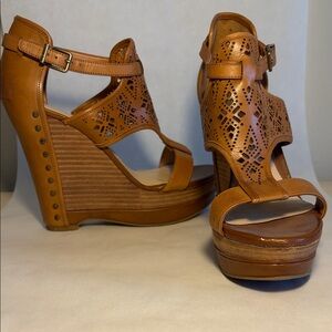Gianni Bini Brown Wedge Sandals